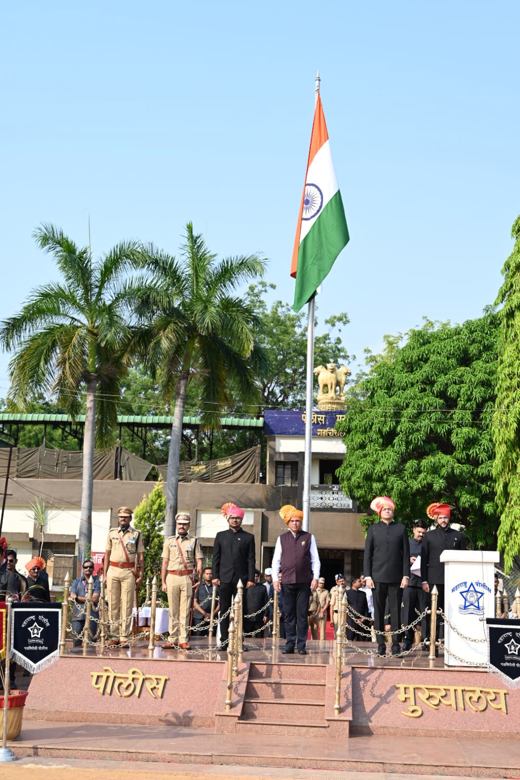 सामान्य माणसाचे विकासाचे स्वप्न लवकरच पूर्ण होईल. सहपालकमंत्री आशिष जयस्वाल यांची महाराष्ट्र दिनी ग्वाही.